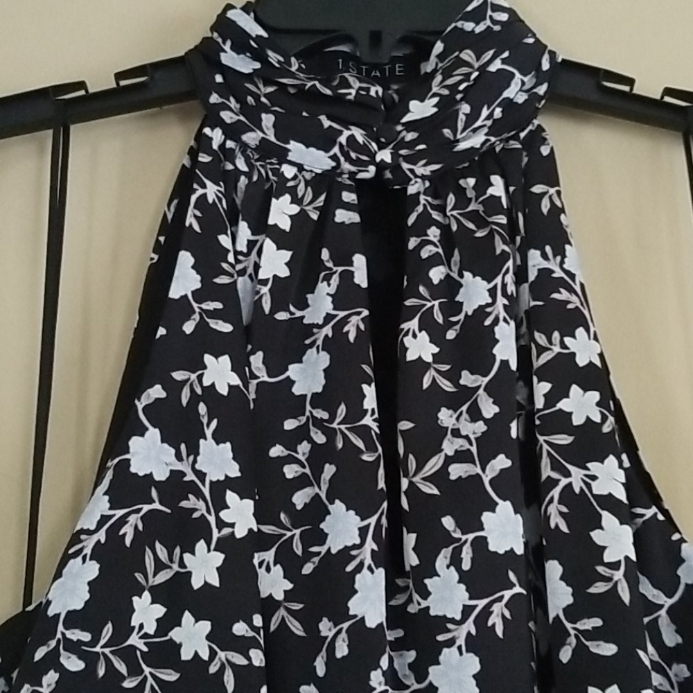 1.State Romantic Vines Floral Print Sleeveless Top - Picture 10 of 15